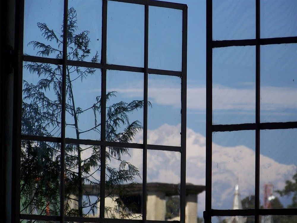 Old - Main Bellevue Heritage Hotel Darjeeling  Exterior foto