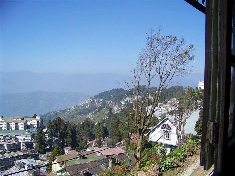 Old - Main Bellevue Heritage Hotel Darjeeling  Exterior foto